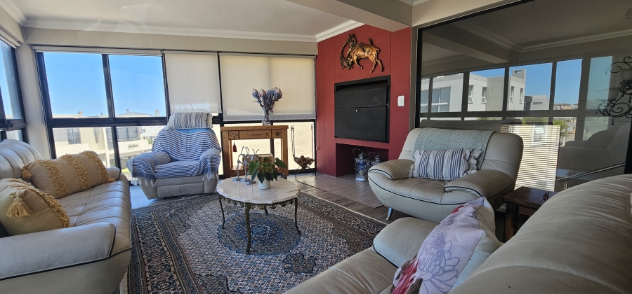 4 Bedroom Property for Sale in Calypso Beach Western Cape